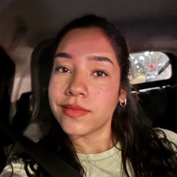 Babysitter Brasília: Ester