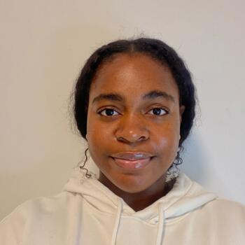 Baby-sitter Winnipeg: Chris-Tiyah
