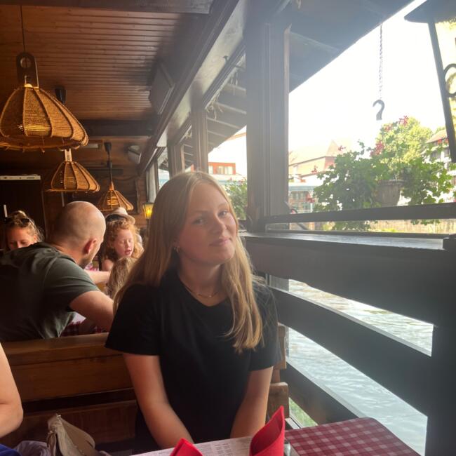 Babysitter in Antwerpen: Olivia