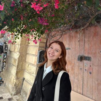 Babysitter a Niscemi: Marika