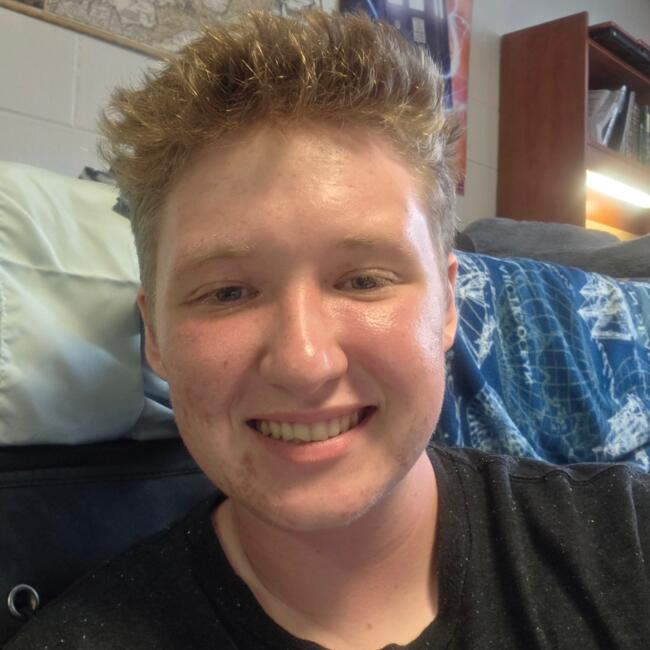 Babysitter in Fort Wayne: Connor