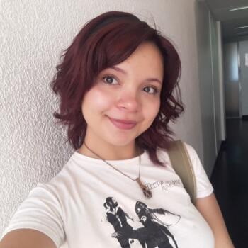 Niñera González Catán: Yamila Natalia