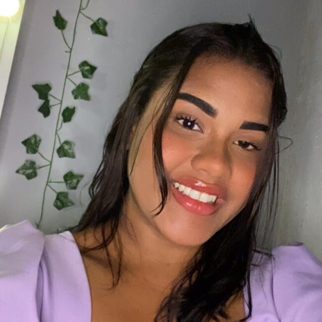 Babá em Betim: Camila