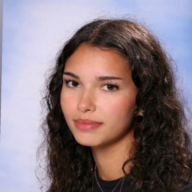 Babysitter in Paris: Lou