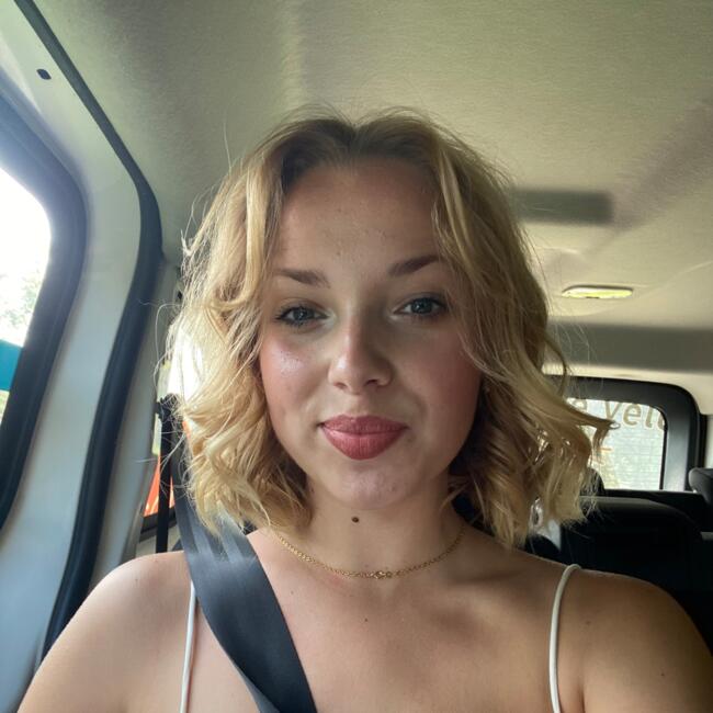 Babysitter in Crasville: Ludivine