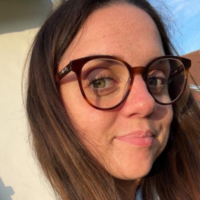 Babysitter in Montreuil-sur-Mer: Marion