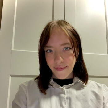 Babysitter in Lille: Cécile