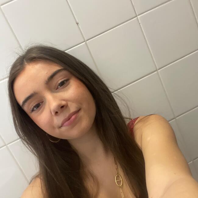 Babysitter in Mérignac: Lina