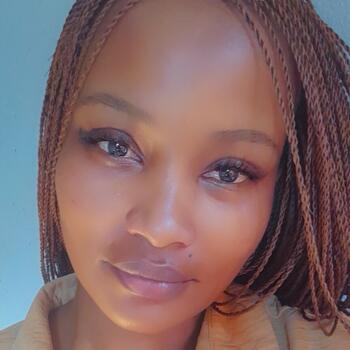 Babysitter Soweto: Lydia