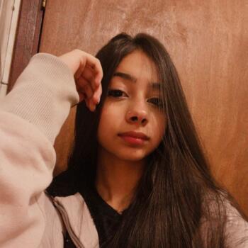 Babysitter in Alfenas: Júlia