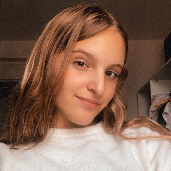 Babysitter in La Rochelle: Ilona