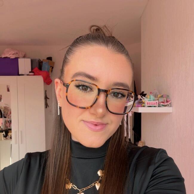 Babysitter in Colomiers: Camille