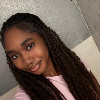 Babysitter in The Bronx: Scarlette
