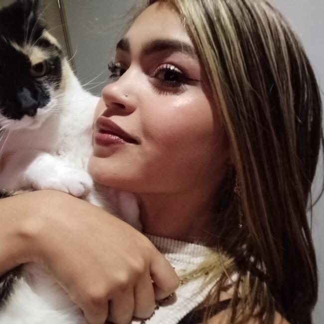 Babysitter στην περιοχή Ριονέγρο: Lola