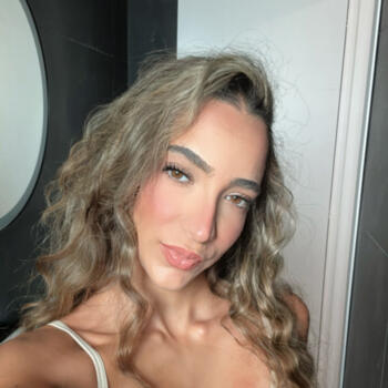 Géri bölgesinde bebek bakıcısı: Helen