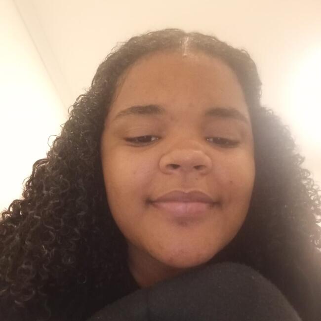 Babysitter in Almada: Bianca