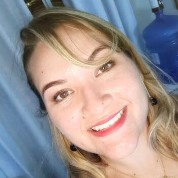 Babysitter São José dos Campos: Bianca