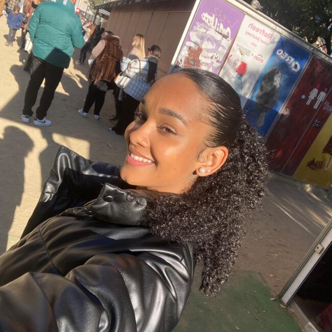 Babysitter em Corroios: Alana