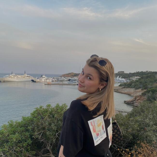 Babysitter στην περιοχή Ανάβυσσος: Marilita