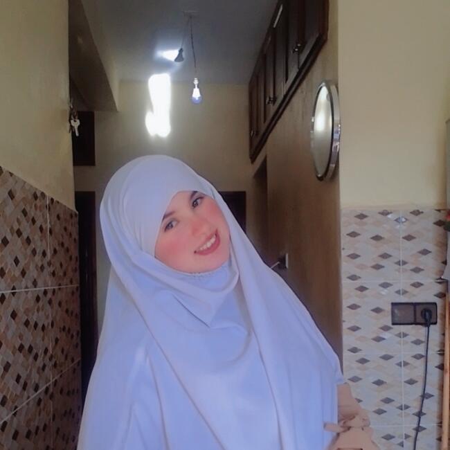 Babysitter in Ait Melloul: Houria