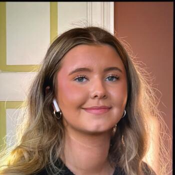 Babysitter in Arendal: Emilie