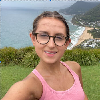 Babysitter Newcastle: Mila