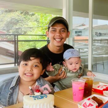 Lowongan pekerjaan babysitting di Kota Bekasi: lowongan pekerjaan babysitter Amira