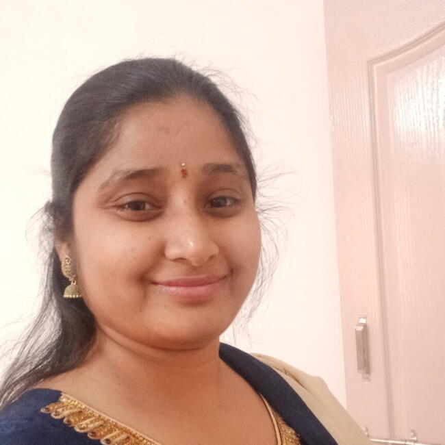 Babysitter in Hyderabad: Siri