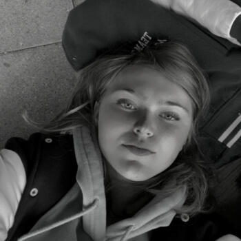 Babysitter in Goderville: JUSTINE