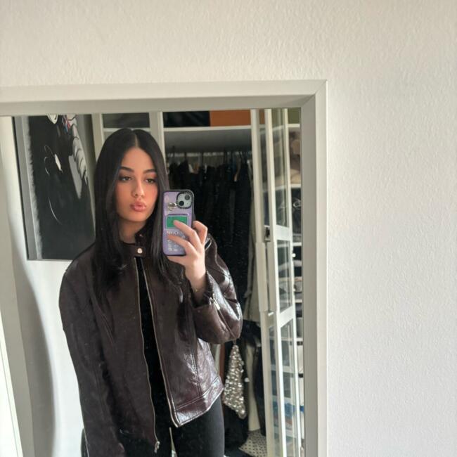 Babysitter in Paris: Ethel