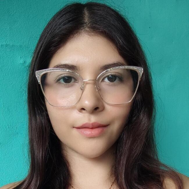 Babysitter in San Salvador: Elizabeth