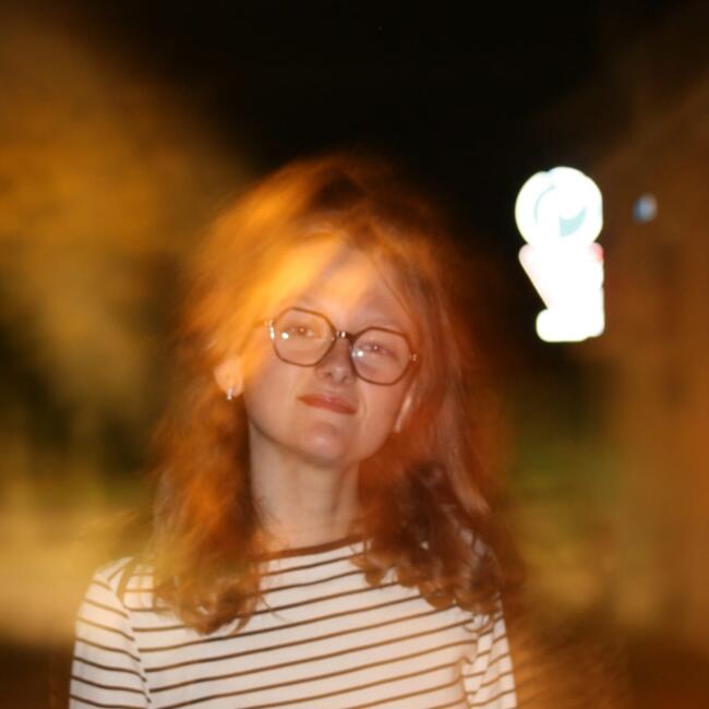 Babysitter in Sainte-Luce-sur-Loire: Agathe