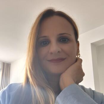 Lefkoşa bölgesinde bebek bakıcısı: Nuray