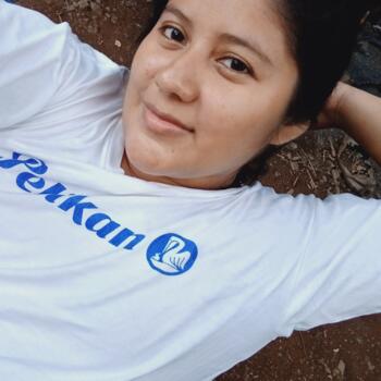 Babysitter in Cartago: Lina