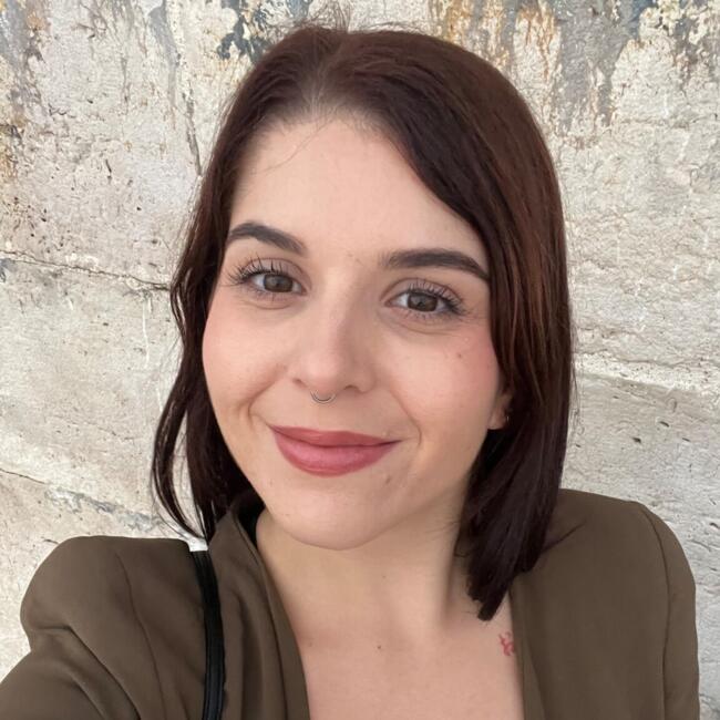 Babysitter in Nice: Cassie