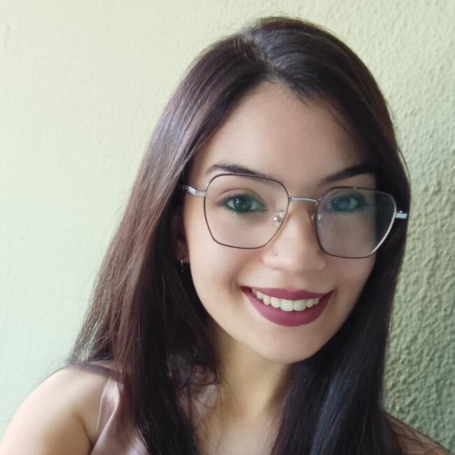 Babysitter in Canelones: Nicole