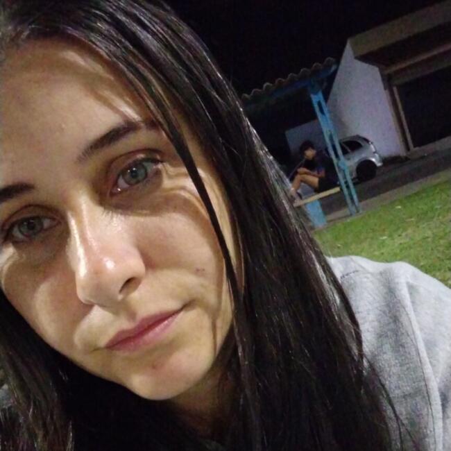 Babysitter in Caçapava: Samantha
