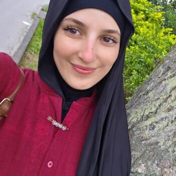 Babysitter Joinville: Fatezahra