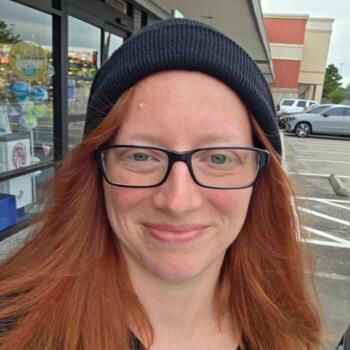 Babysitter in Houston: Betty