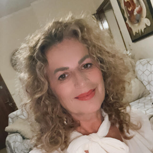 Babysitter στην περιοχή Αθήνα: Ιρενα