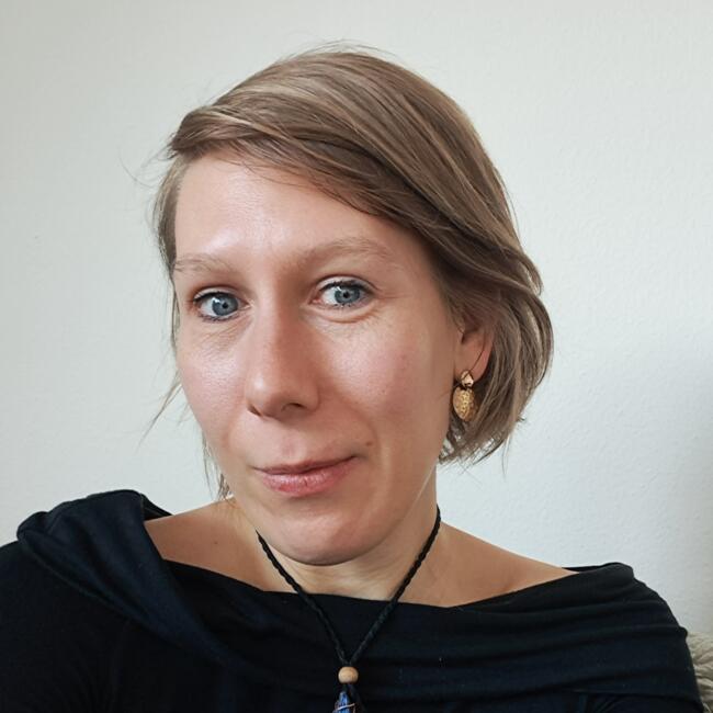 Babysitter in Basel: Anna