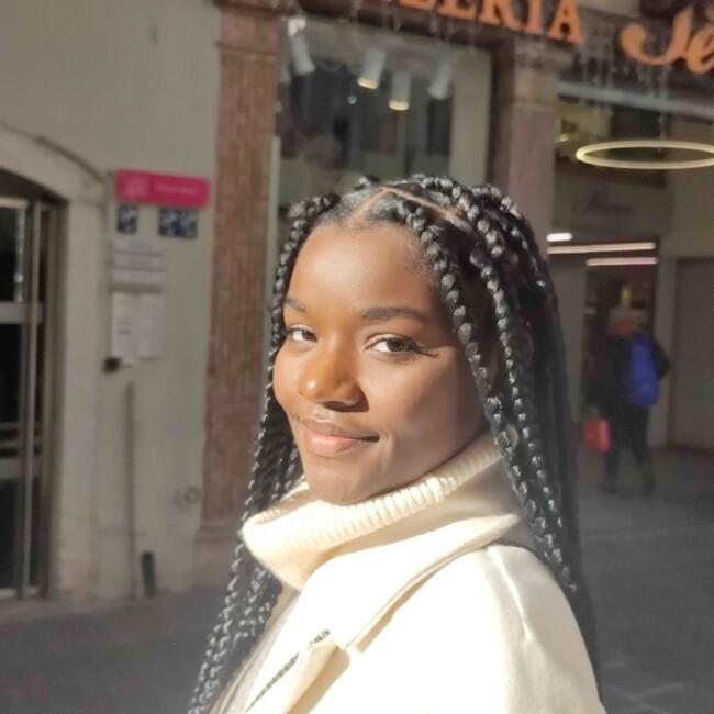 Babysitter a Cremona: Diara Bousso