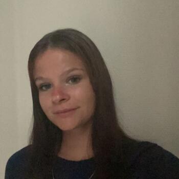 Babysitter in Clermont-Ferrand: Camille