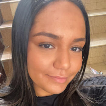 Babysitter in Montreuil: Lilia