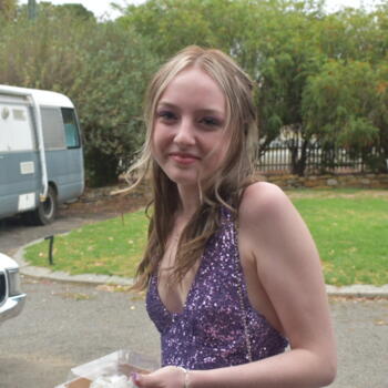 Babysitter in Perth: Phoebe