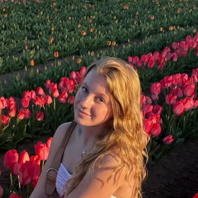 Babysitter in Portland: Avery