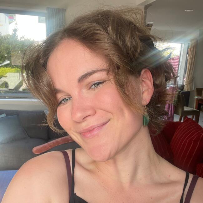 Babysitter in Adelaide: Elizabeth