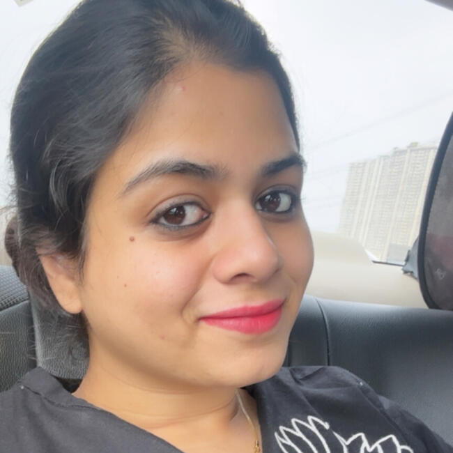 नोएडा में बेबीसिटिंग की नौकरी: Sonali