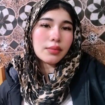 Babysitter in Al ‘Ajamīyīn: Negar