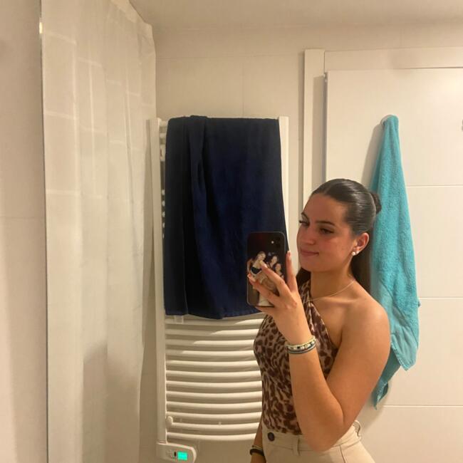 Babysitter in São Bartolomeu de Messines: Alexandra